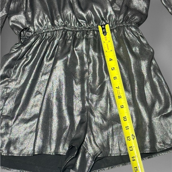 NWT Le Lis Metallic Silver Jumpsuit Sz S - Picture 4 of 12